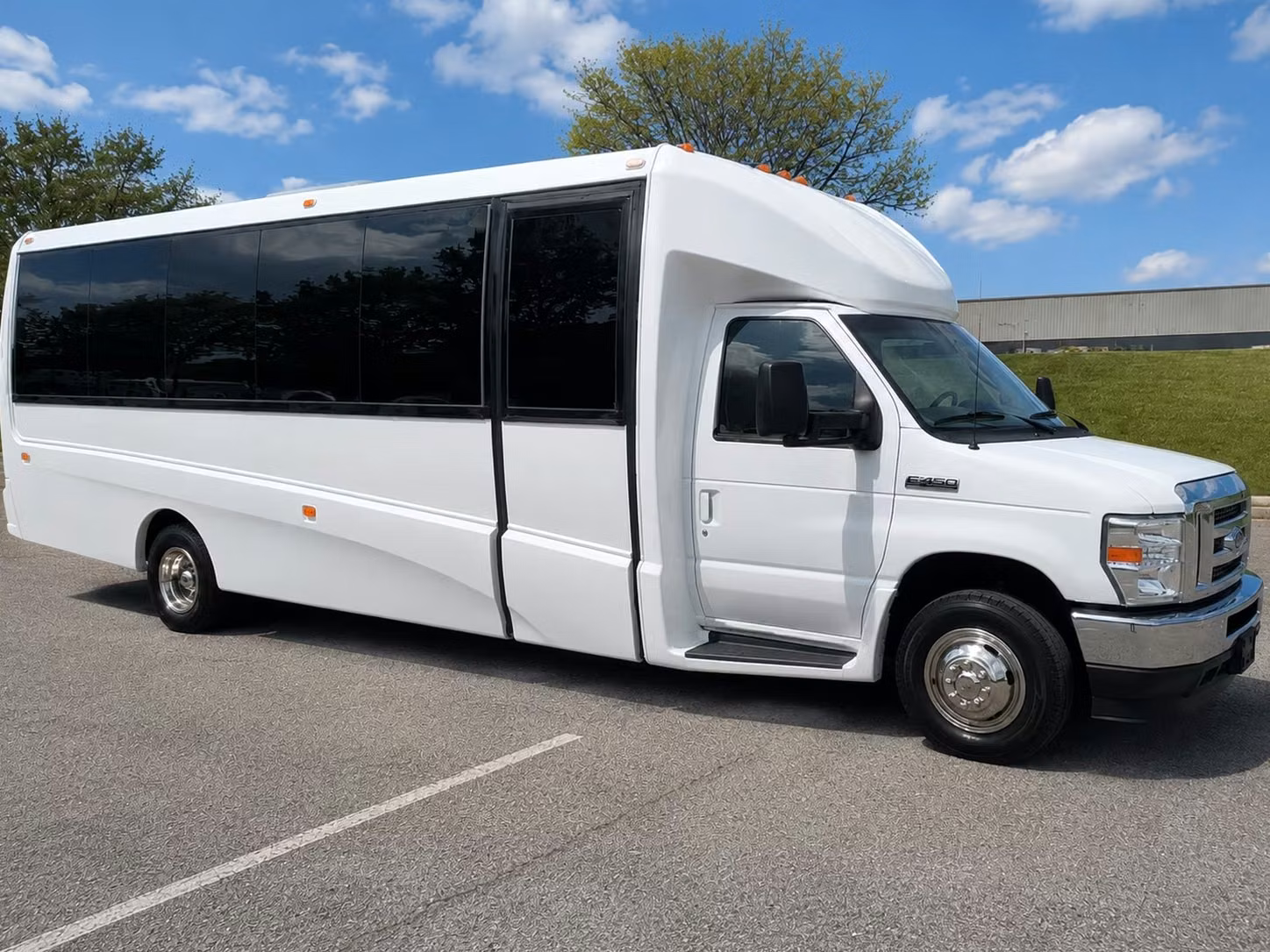 15 passenger minibus