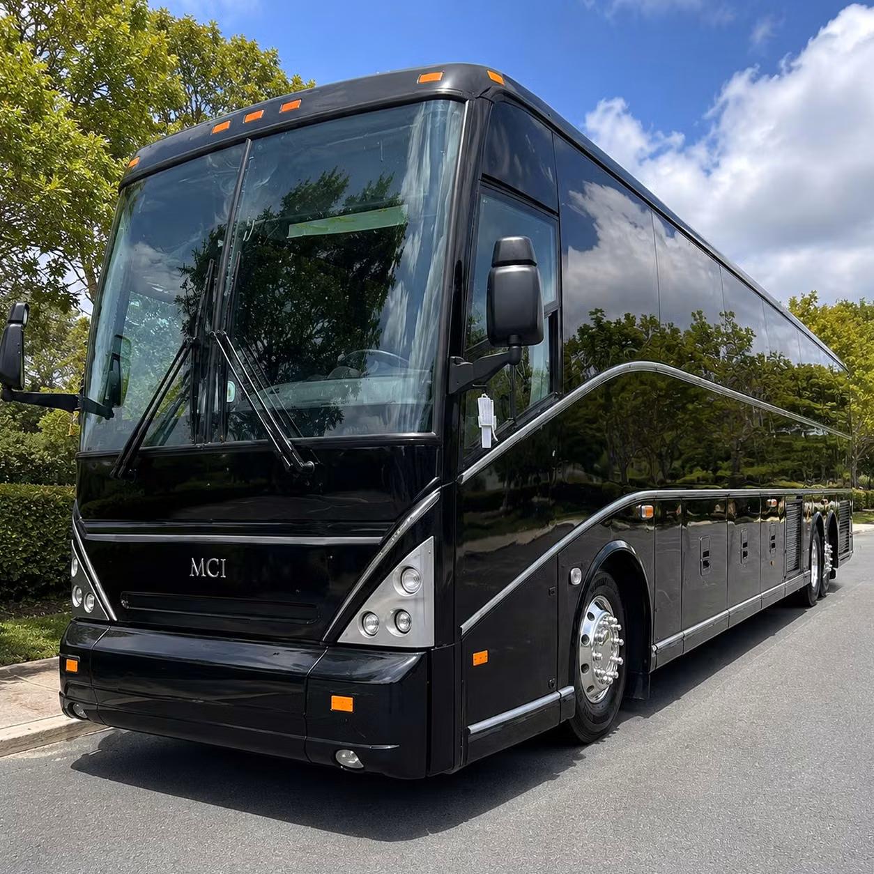 merced charter bus rentals for uc merced campus events and graduation weekend